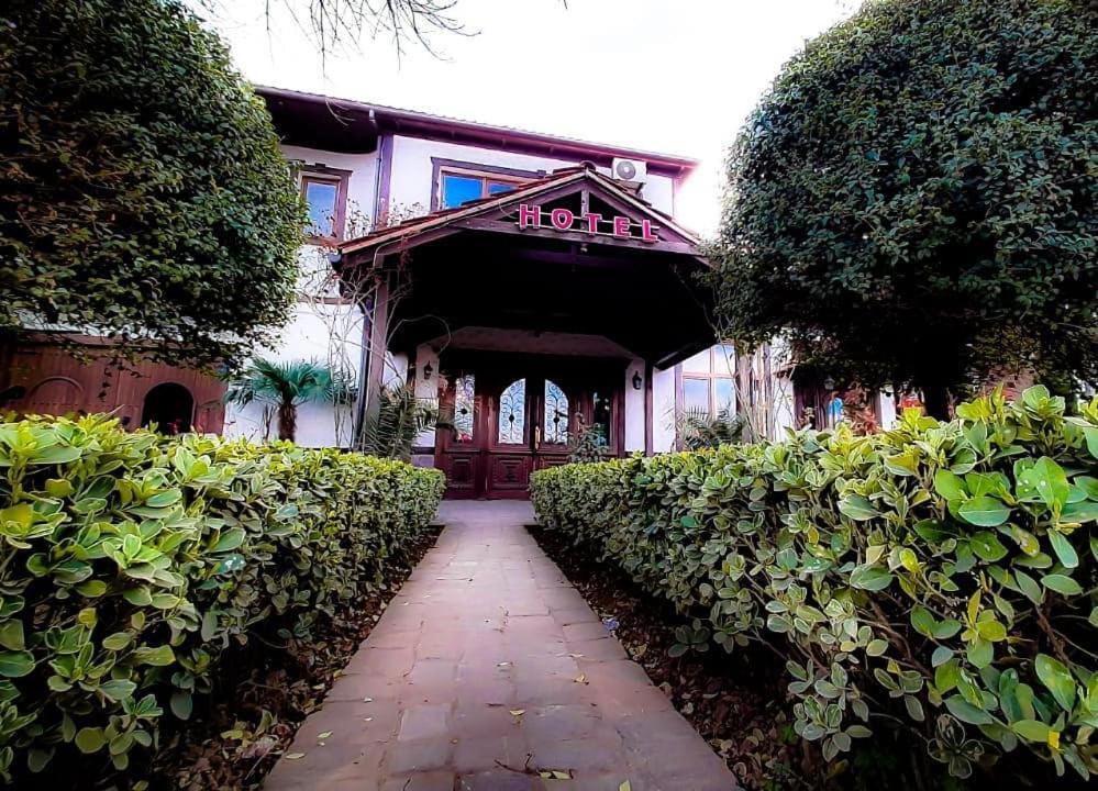 Khan Lankaran Hotel Exterior photo